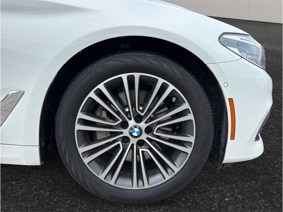 Used 2017 BMW 540i image 12