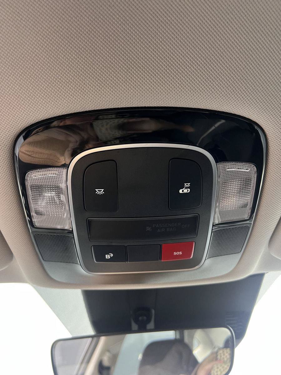 Used 2025 Hyundai Sonata SEL FWD image 12