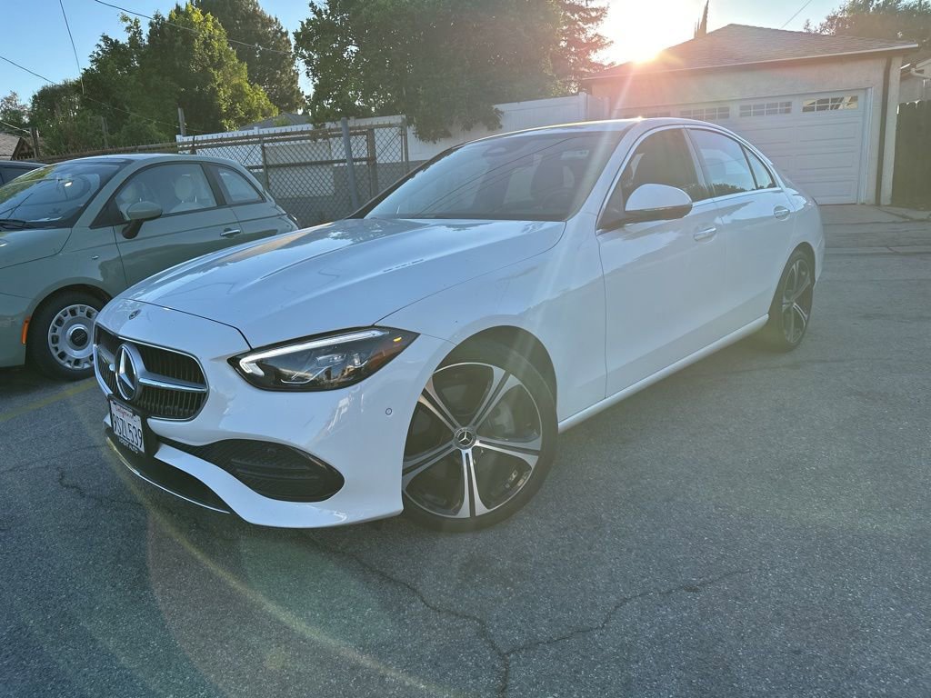 Used 2024 Mercedes-Benz C 300 Sedan image 3