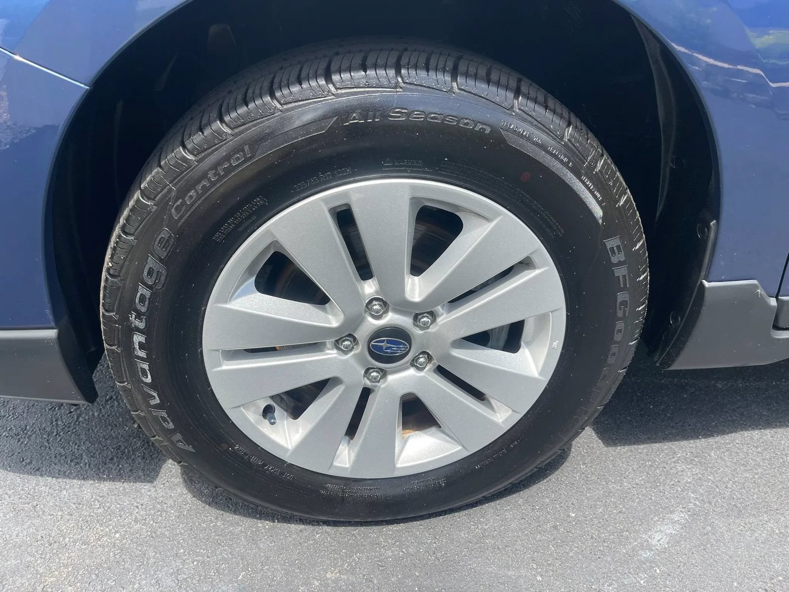 Used 2019 Subaru Outback 2.5i Premium AWD/4WD image 23