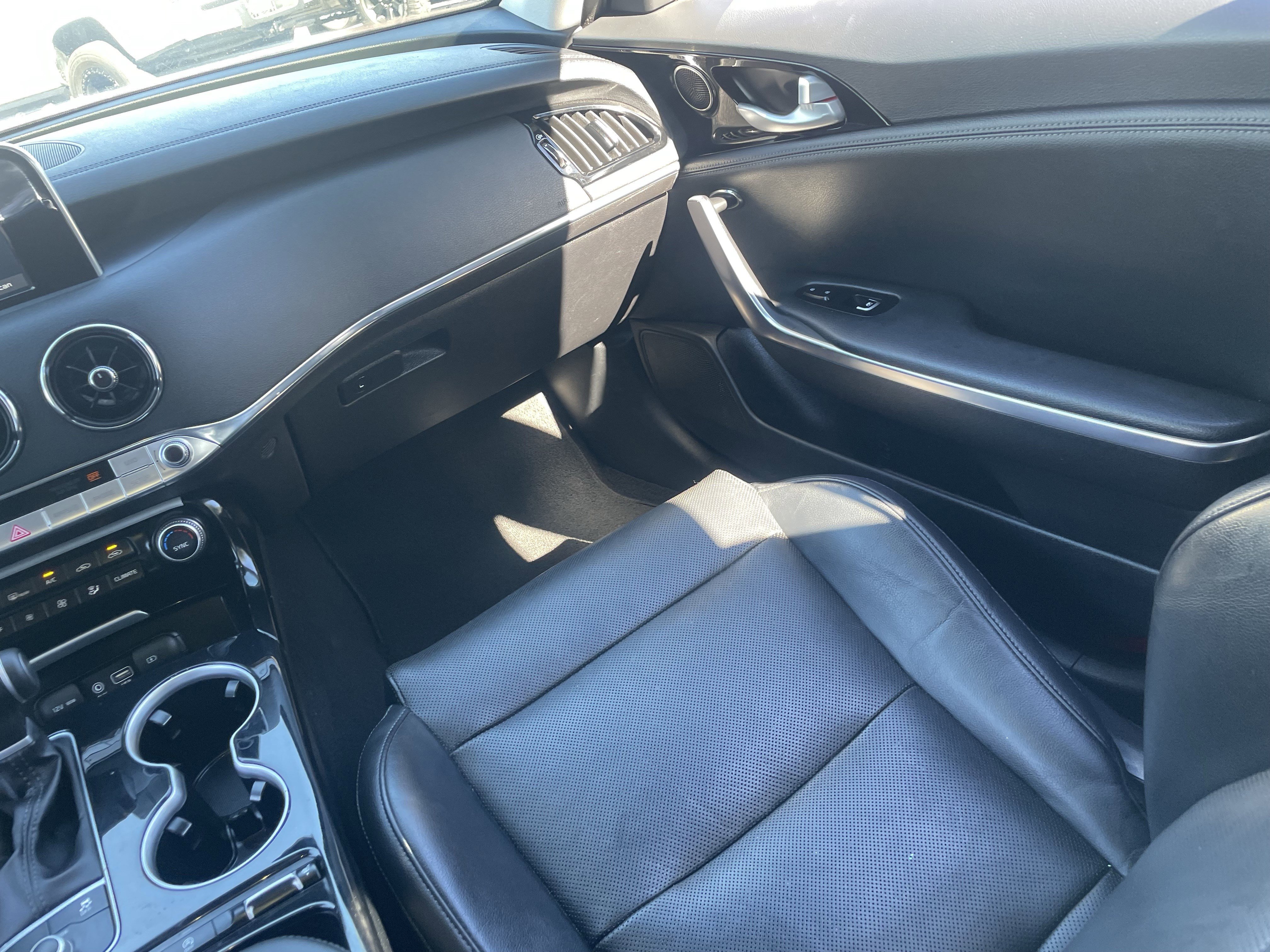 Used 2019 Kia Stinger image 14