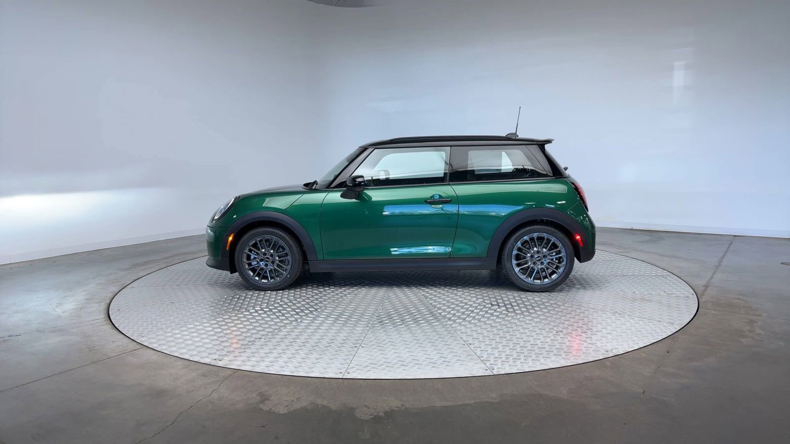 New 2026 MINI Cooper S image 8