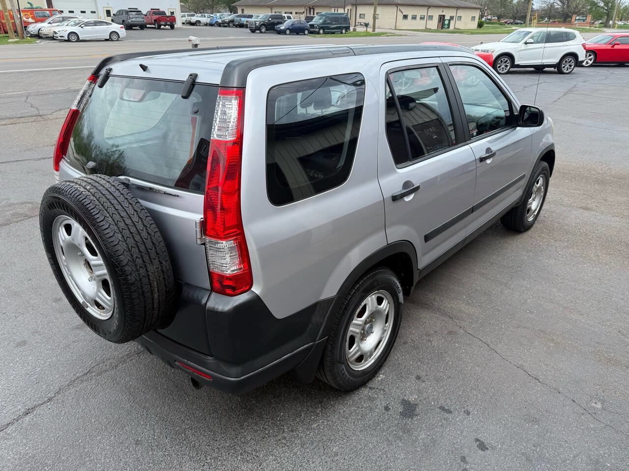 Used 2005 Honda CR-V LX image 19