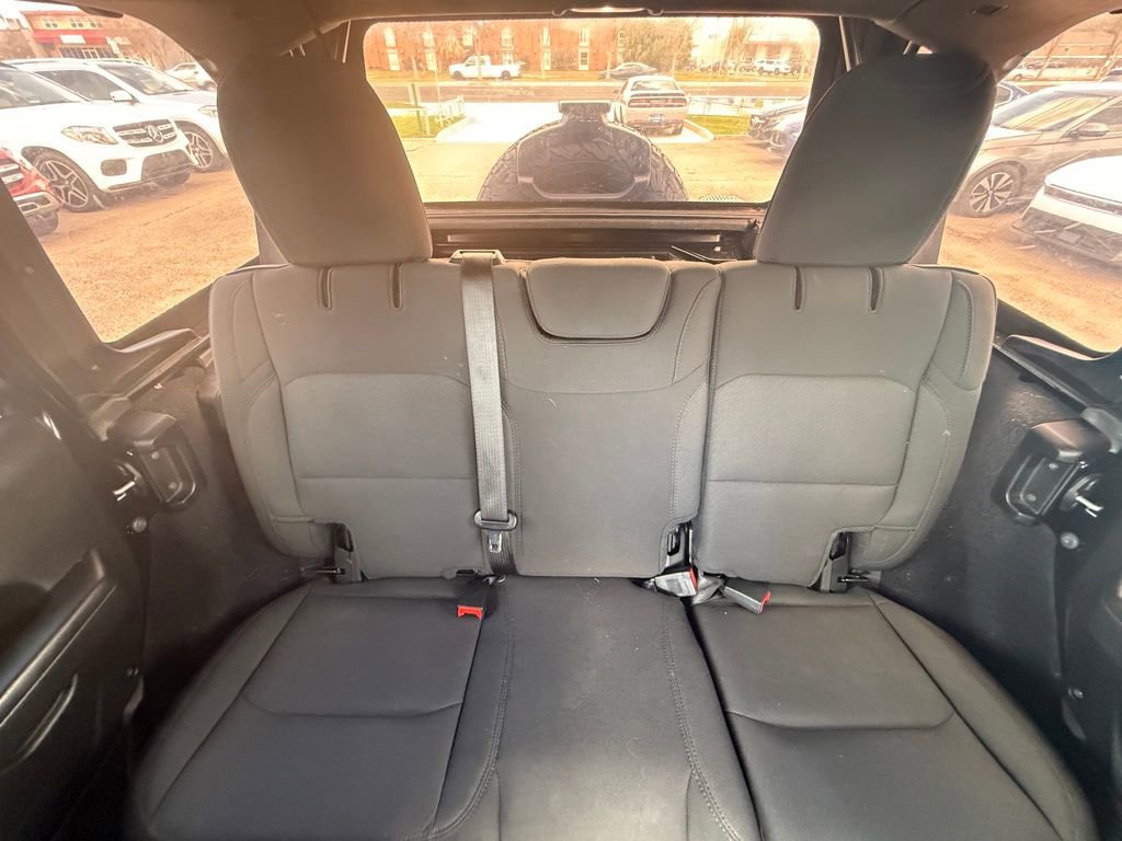 Used 2023 Jeep Wrangler Willys image 40