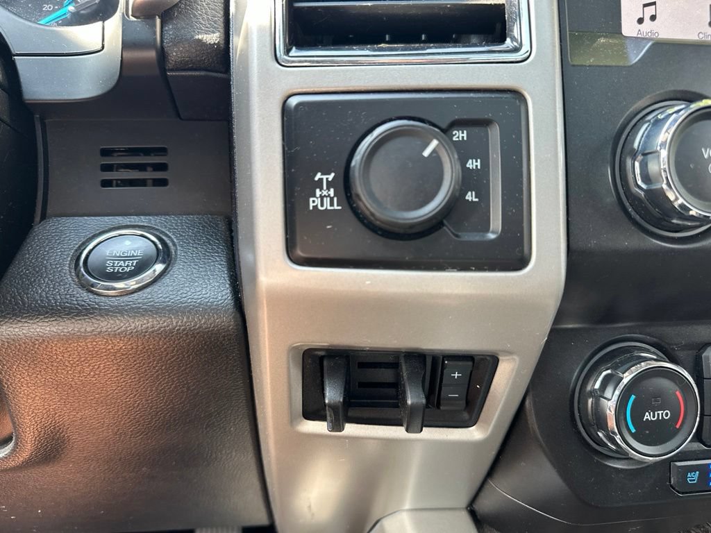 Used 2019 Ford F350 Lariat w/ Lariat Ultimate Package AWD/4WD image 31