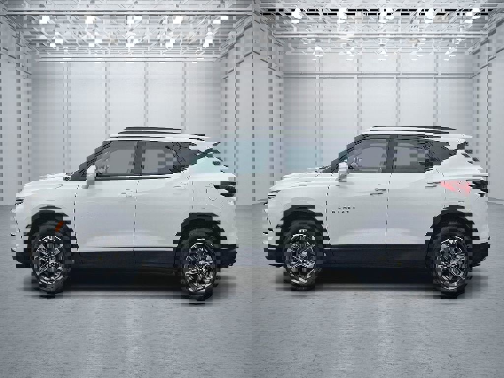 Certified 2024 Chevrolet Blazer LT w/ Convenience Package image 9
