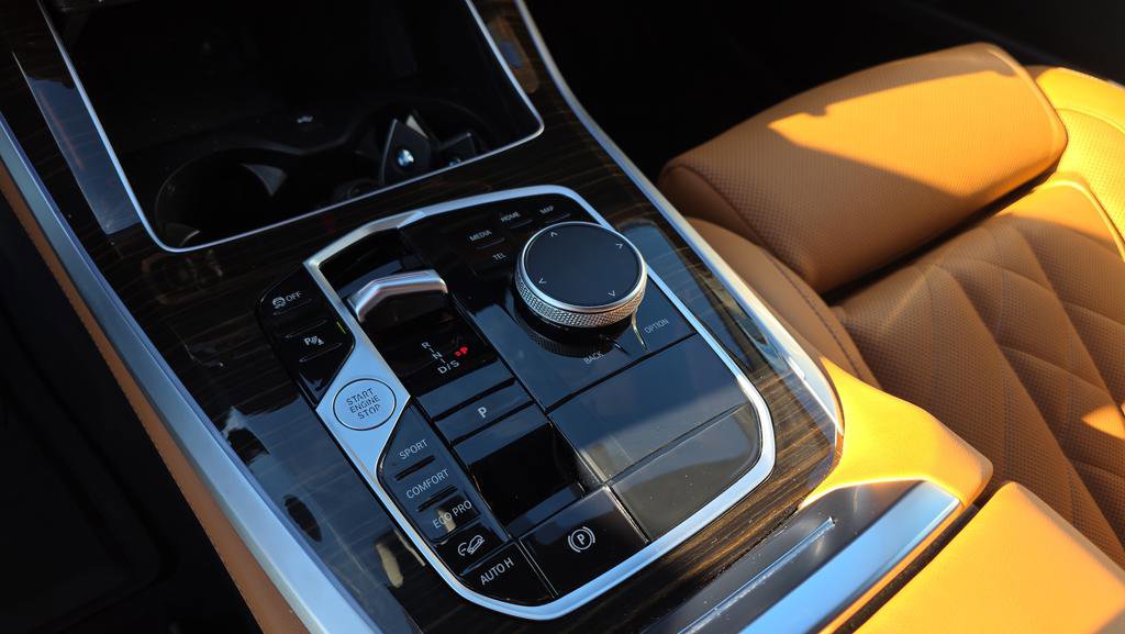 Used 2024 BMW X5 xDrive40i w/ Parking Assistance Package image 42