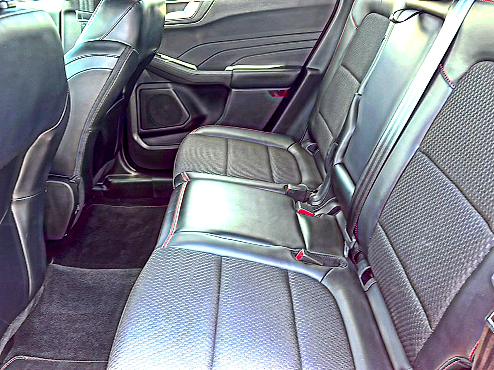Used 2023 Ford Escape ST-Line w/ Tech Pack #1 FWD image 18