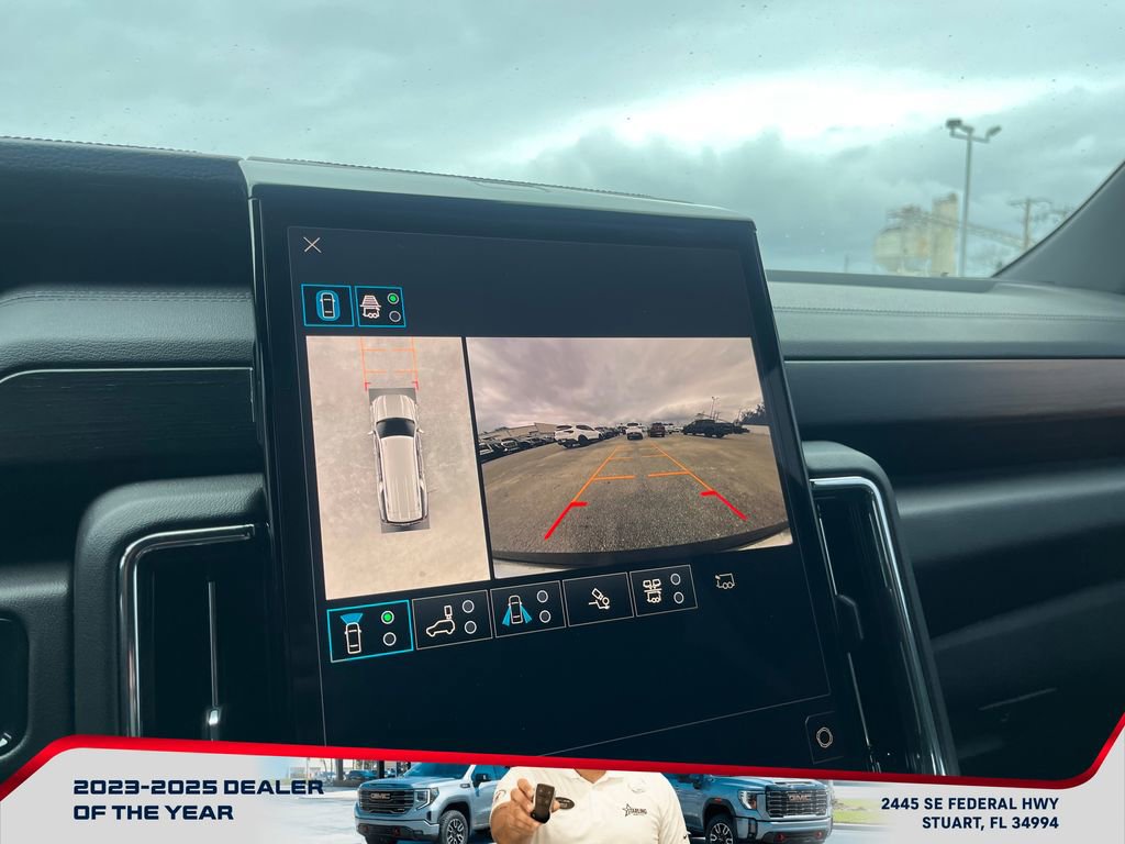 Used 2025 GMC Yukon XL Denali w/ Denali Reserve Package image 31