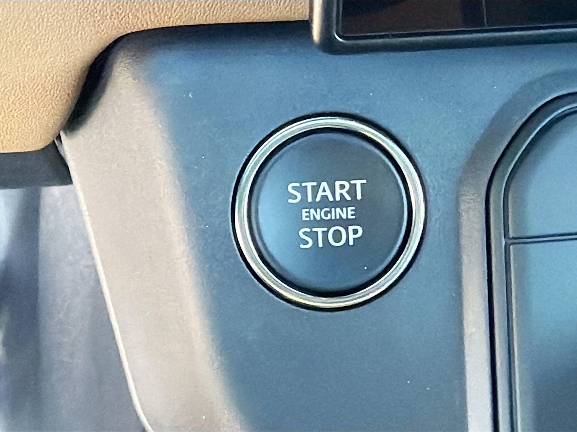 New 2026 Land Rover Defender 130 X-Dynamic SE image 36