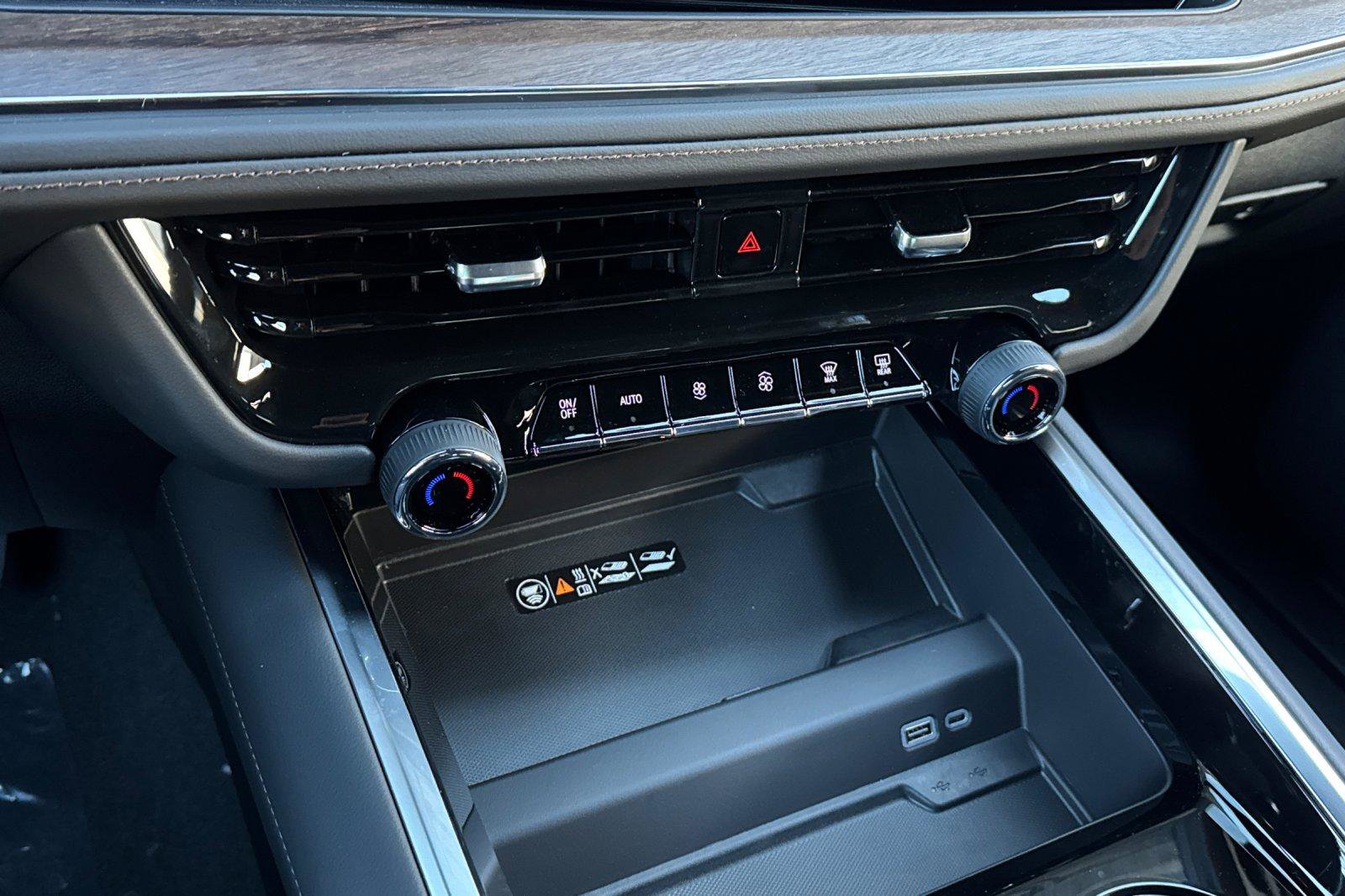 New 2026 Chevrolet Suburban High Country image 29