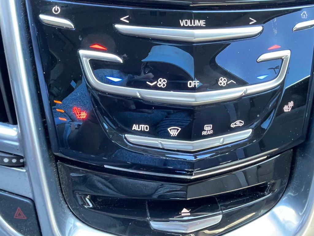 Used 2014 Cadillac SRX Luxury w/ Driver Awareness Package image 21