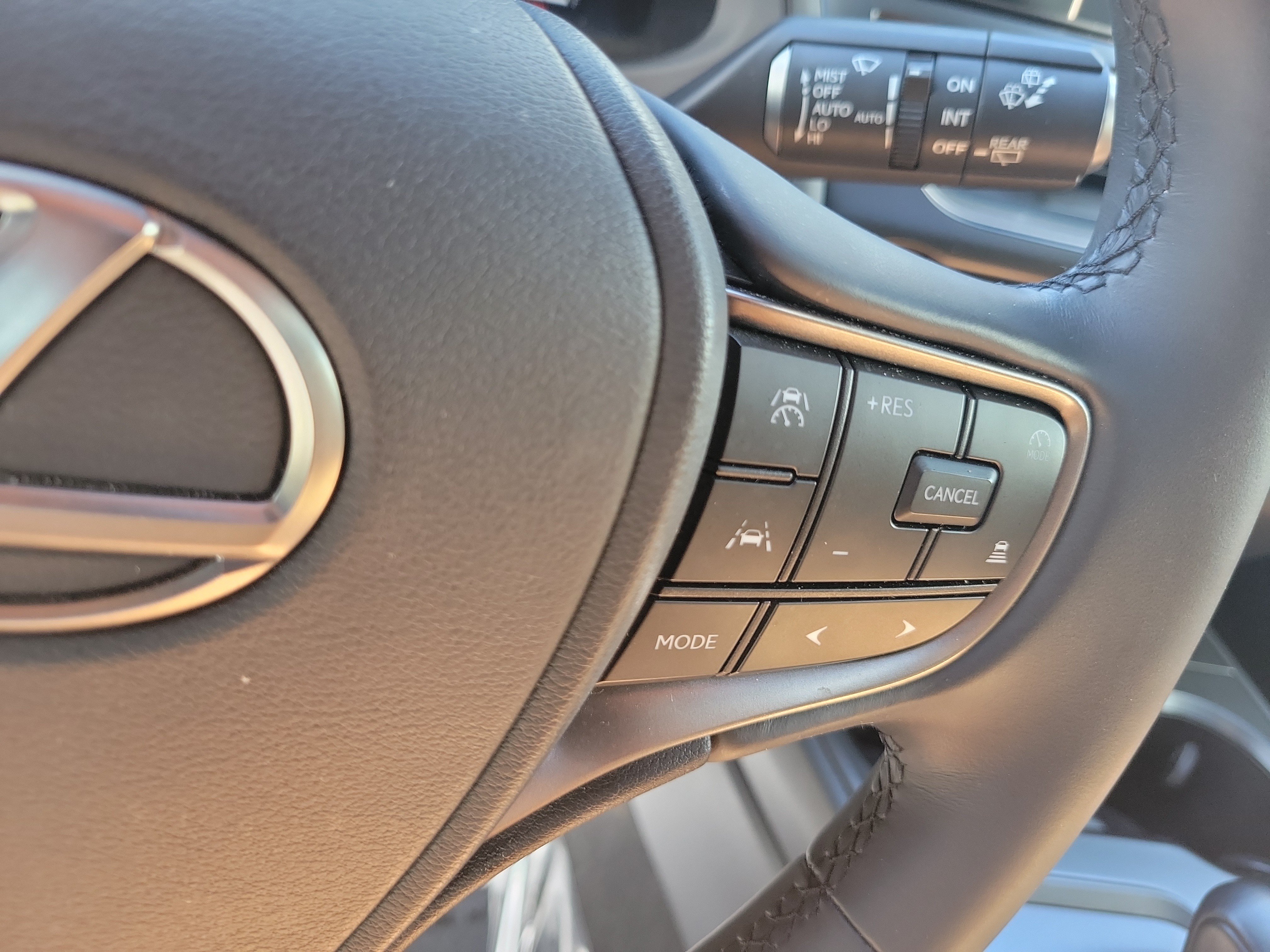 Used 2025 Lexus UX 300h FWD w/ Accessory Package (Z1) image 27