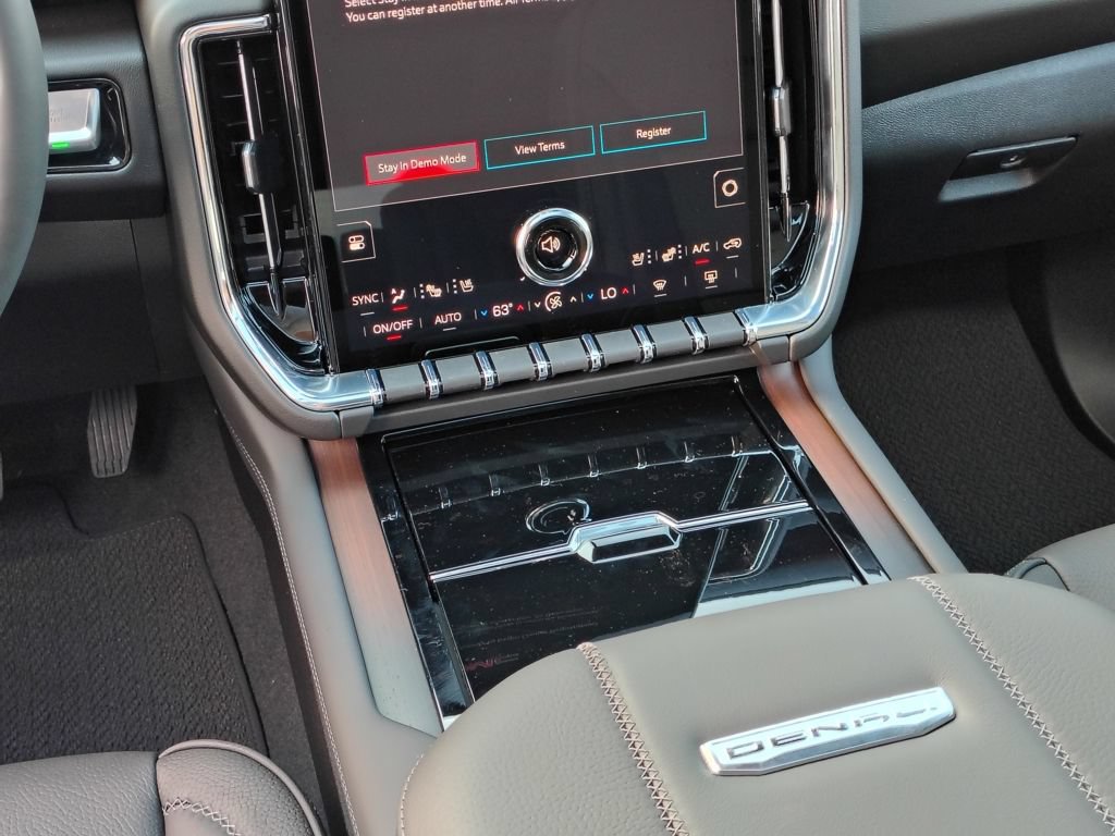 New 2026 GMC Yukon XL Denali w/ Denali Reserve Package AWD/4WD image 50
