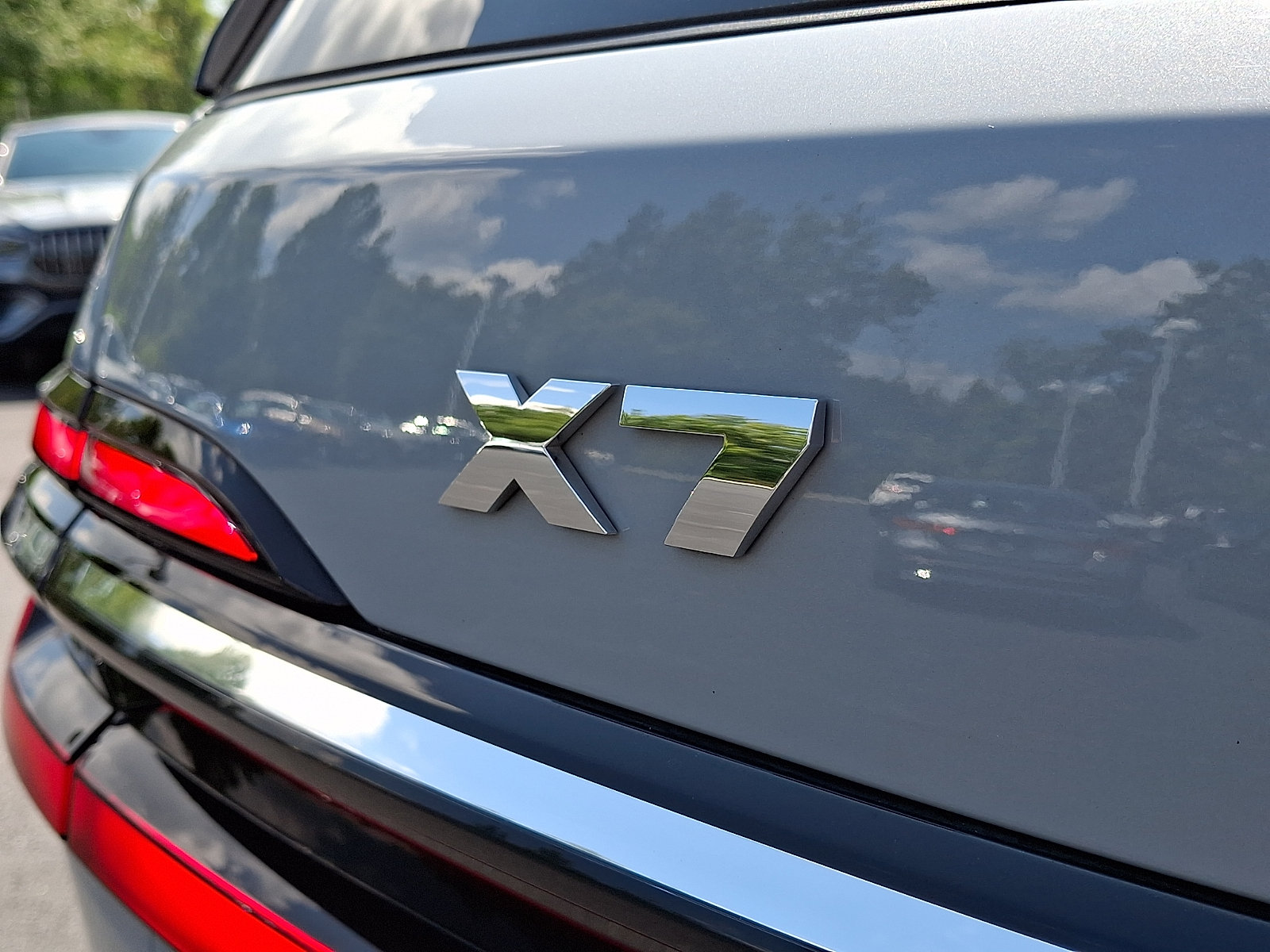 Used 2025 BMW X7 M60i AWD/4WD image 31