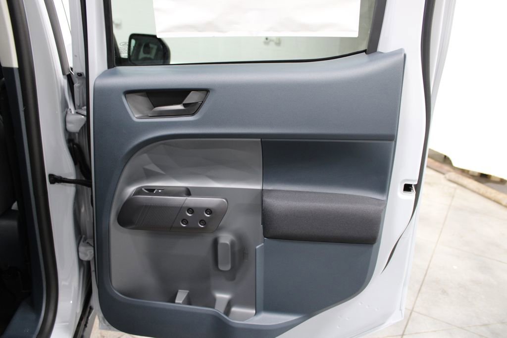 New 2025 Ford Maverick XL w/ Equipment Group 102A image 28