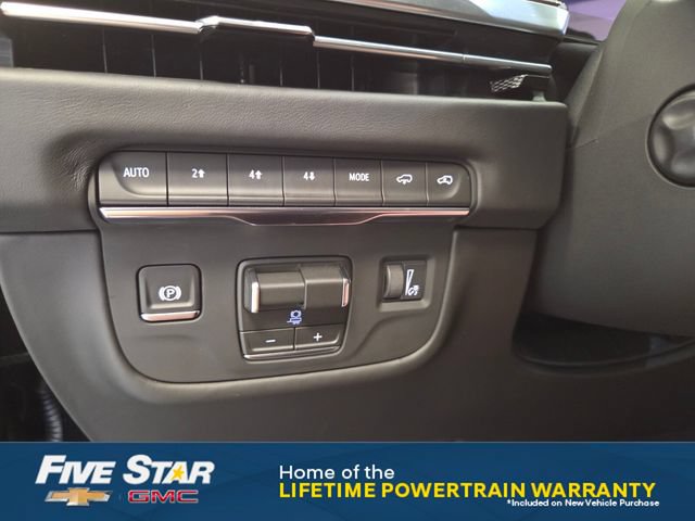 New 2026 Cadillac Escalade Platinum Sport w/ LPO, Floor Liner Package AWD/4WD image 32