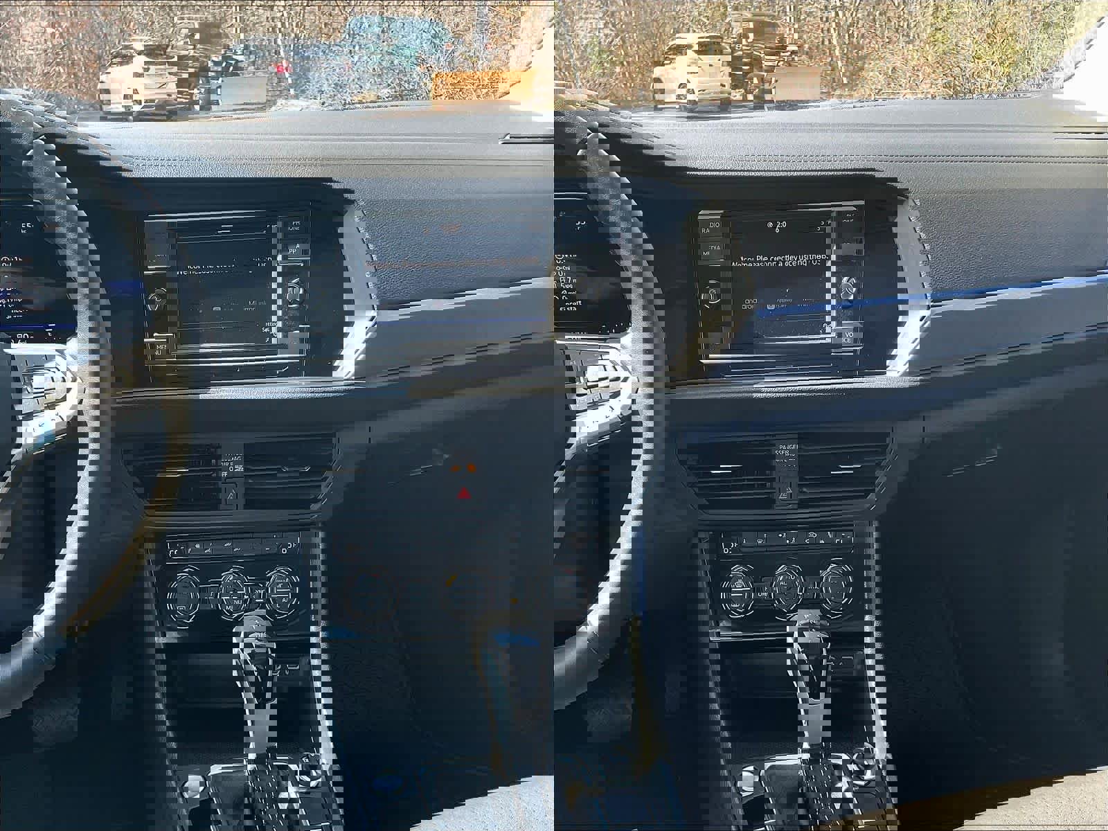 Used 2023 Volkswagen Jetta SE w/ Panoramic Sunroof Package image 18