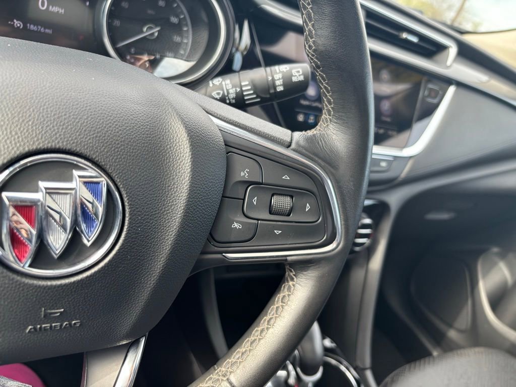 Used 2023 Buick Encore GX Essence w/ Experience Buick Package FWD image 33