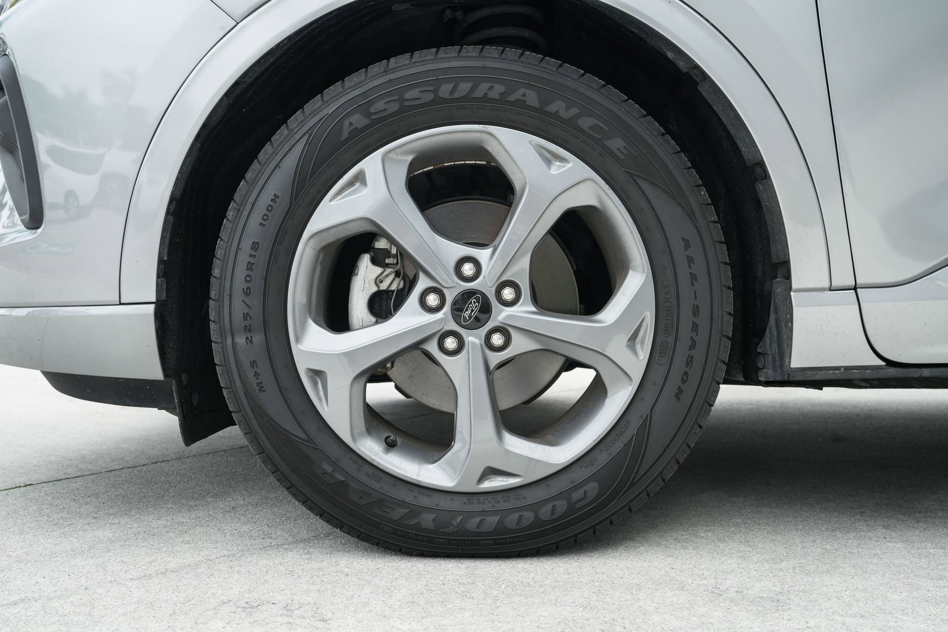 Used 2023 Ford Escape ST-Line image 14