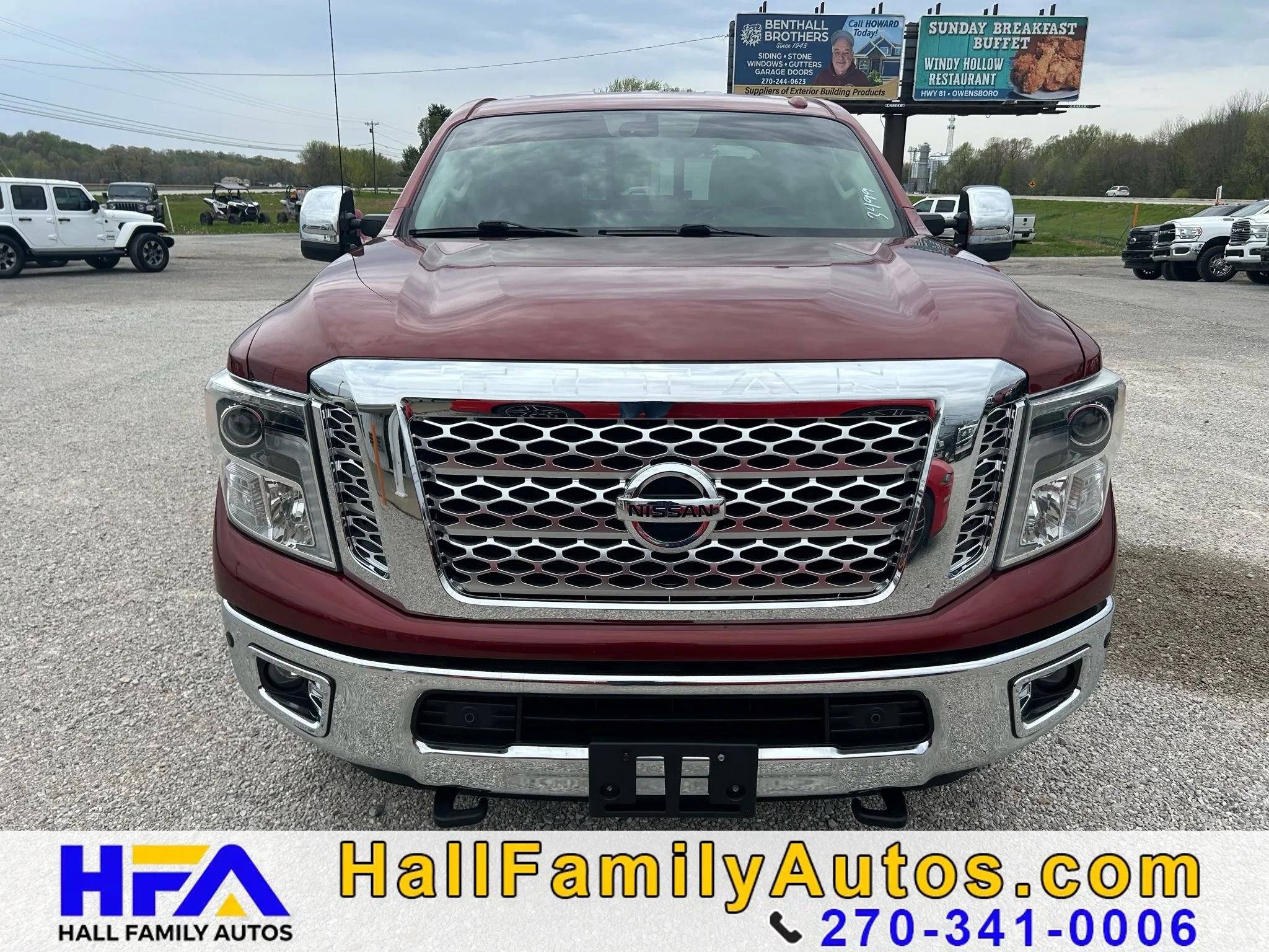 Used 2016 Nissan Titan SL AWD/4WD image 8