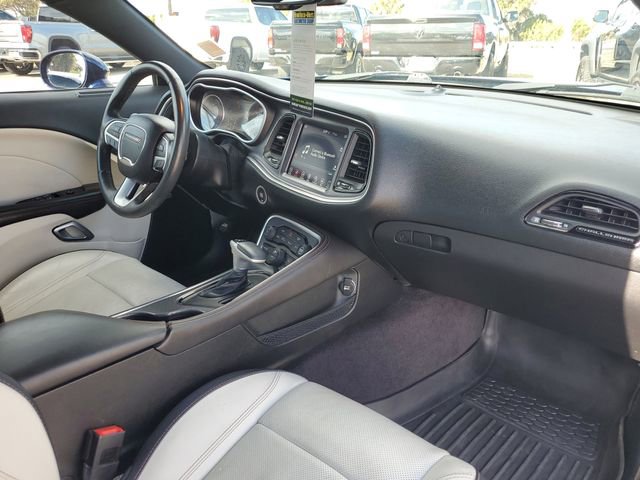 Used 2017 Dodge Challenger R/T Plus image 8