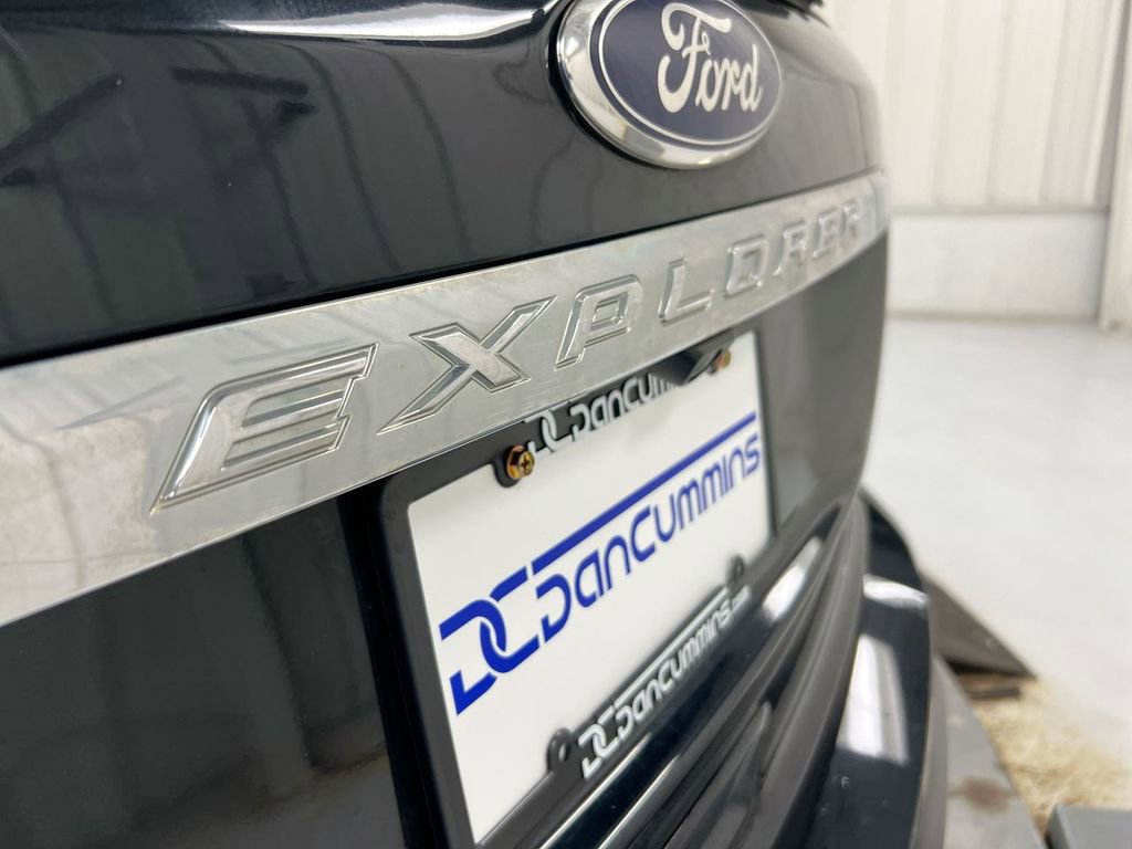 Used 2015 Ford Explorer XLT w/ Equipment Group 201A image 26