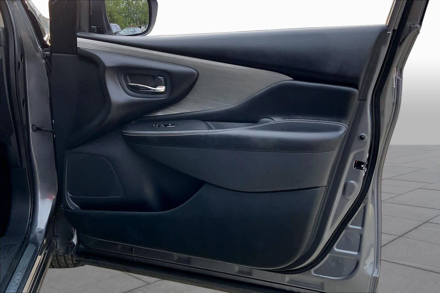 Used 2018 Nissan Murano S FWD image 20