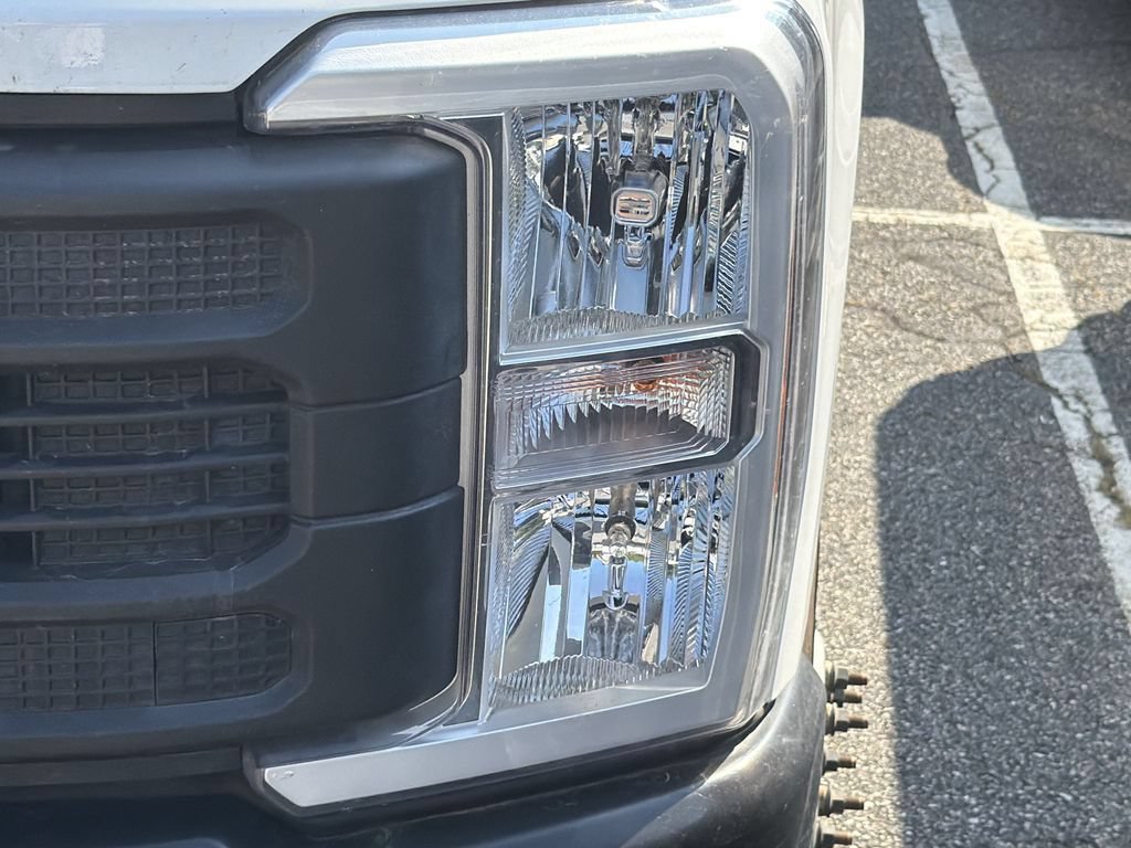 Used 2024 Ford F350 XL AWD/4WD image 5