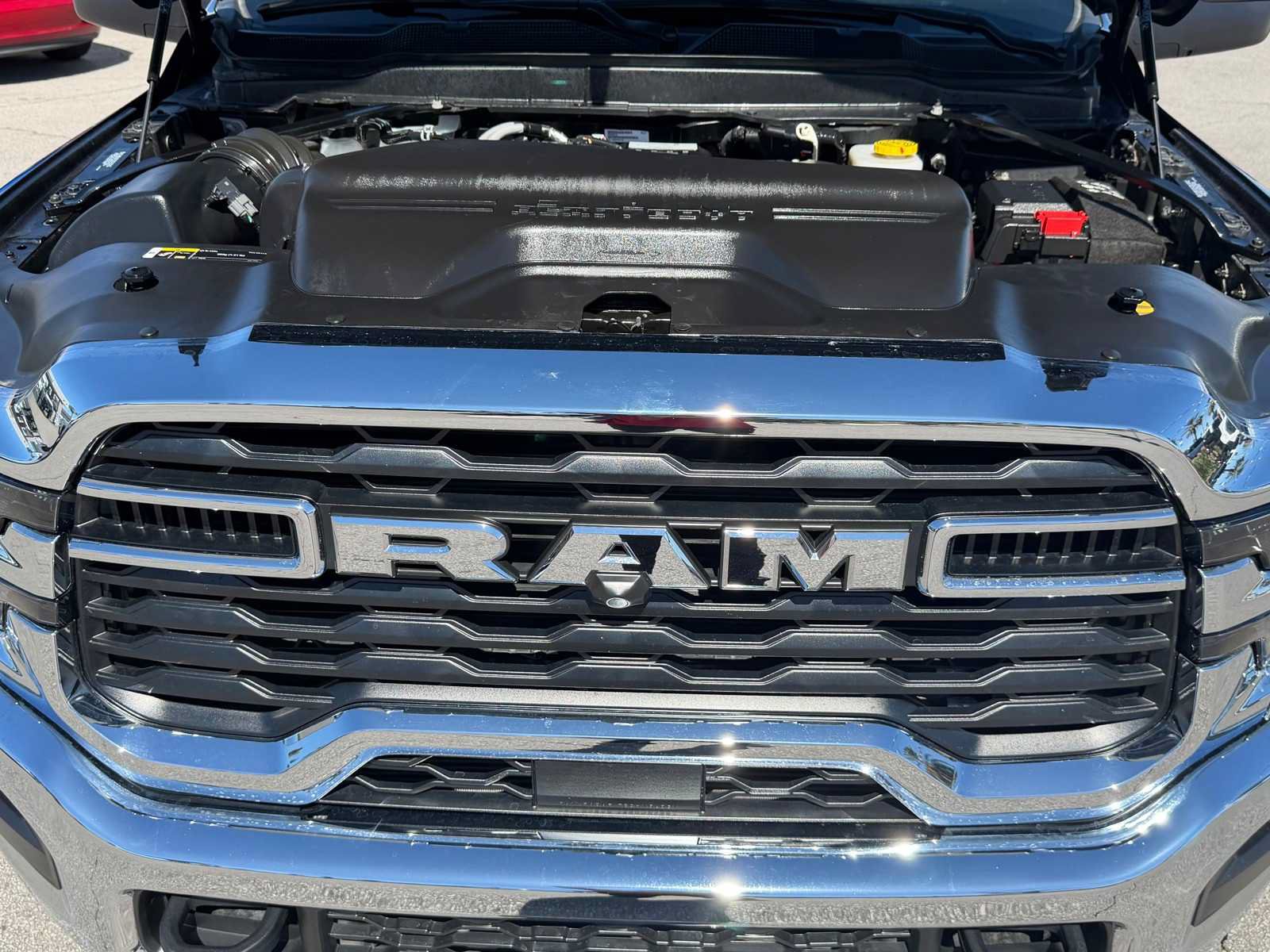 Used 2025 RAM 2500 Tradesman w/ Chrome Appearance Group AWD/4WD image 33