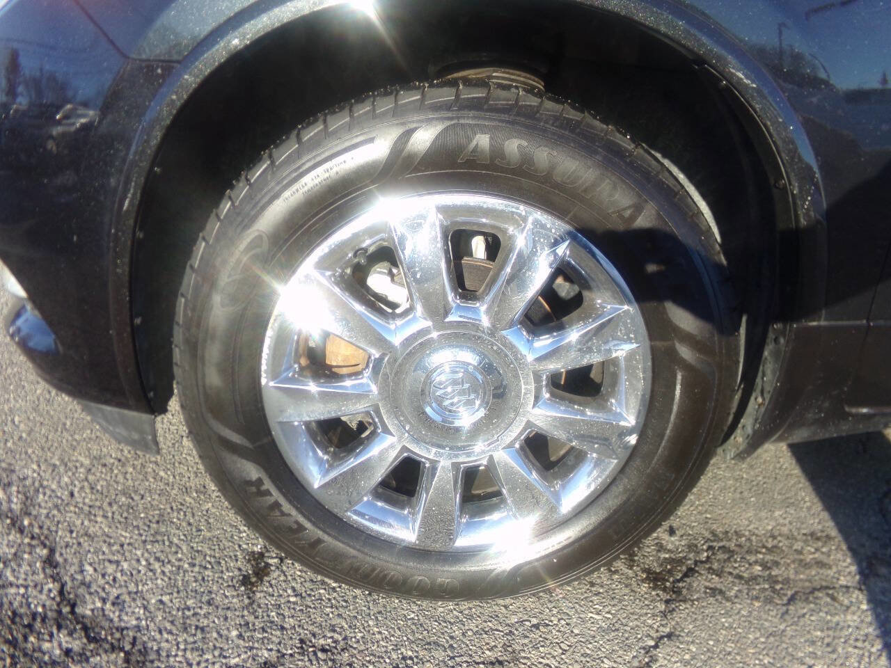 Used 2014 Buick Enclave Premium AWD/4WD image 12