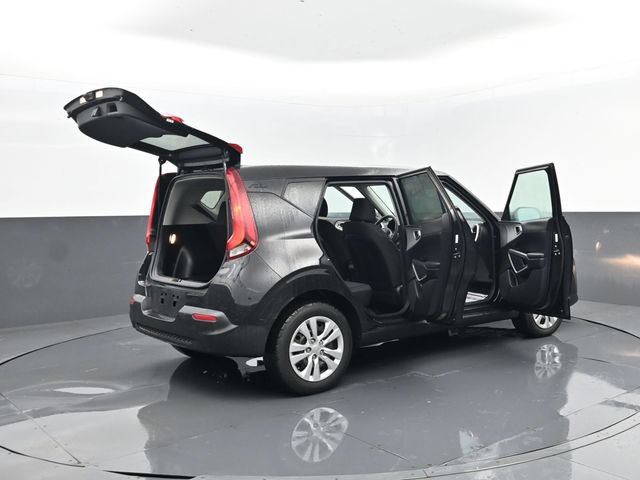 Used 2022 Kia Soul LX FWD image 28