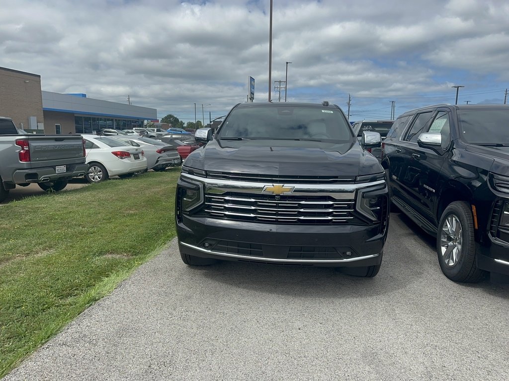 New 2025 Chevrolet Suburban Premier image 2