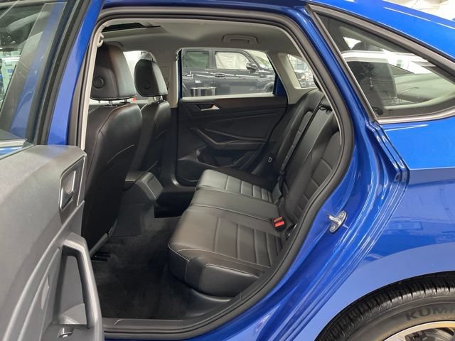 Used 2023 Volkswagen Jetta SE FWD image 8