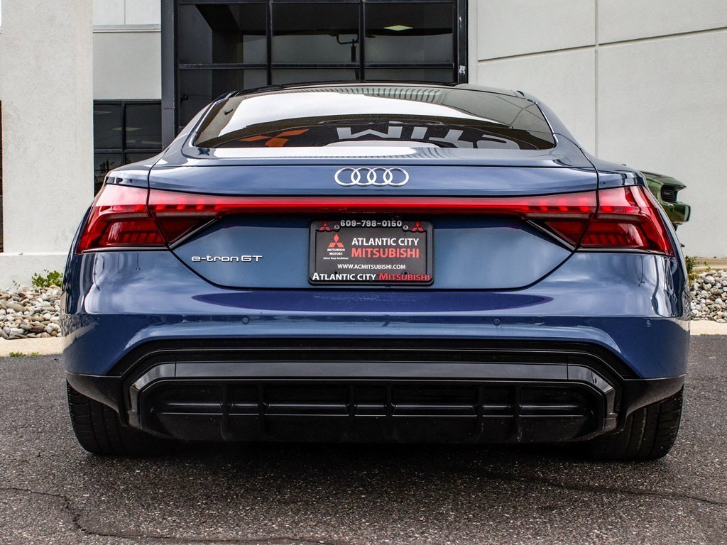Used 2022 Audi e-tron GT Prestige w/ Prestige Package image 5