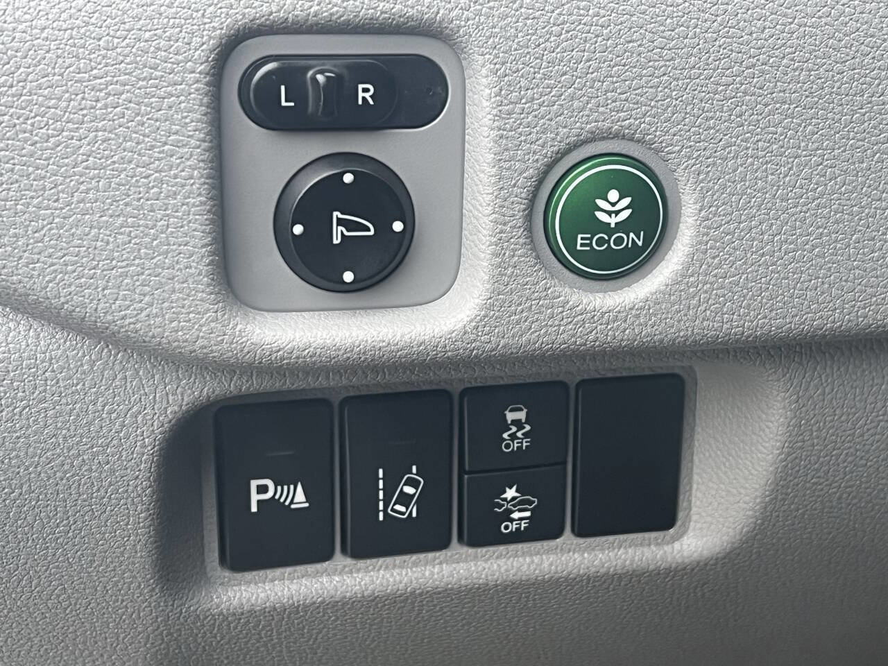 Used 2017 Honda Pilot Touring image 46