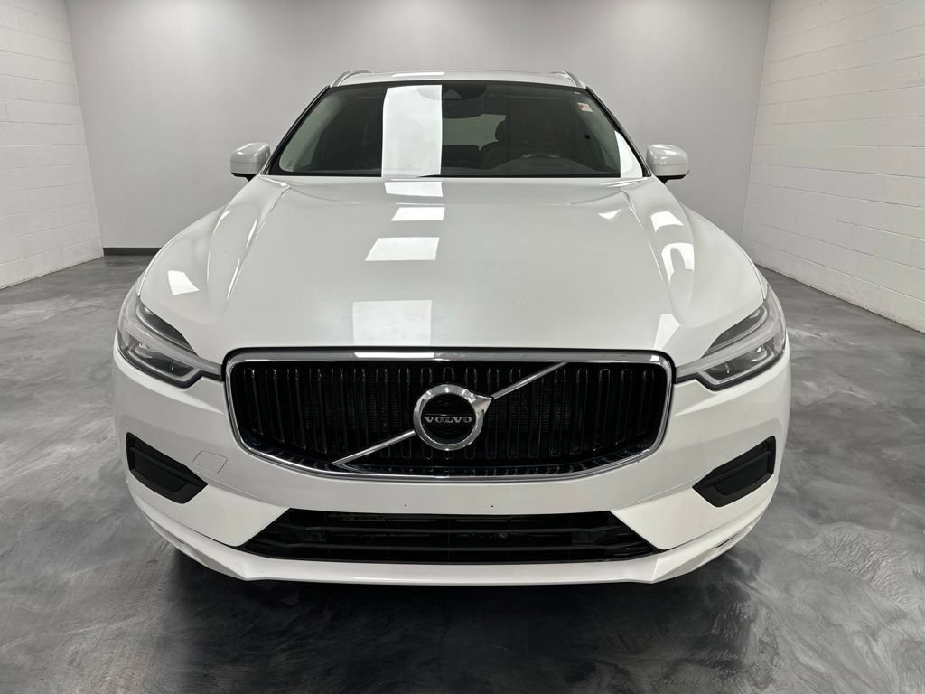 Used 2019 Volvo XC60 T6 Momentum w/ Multimedia Package AWD/4WD image 2