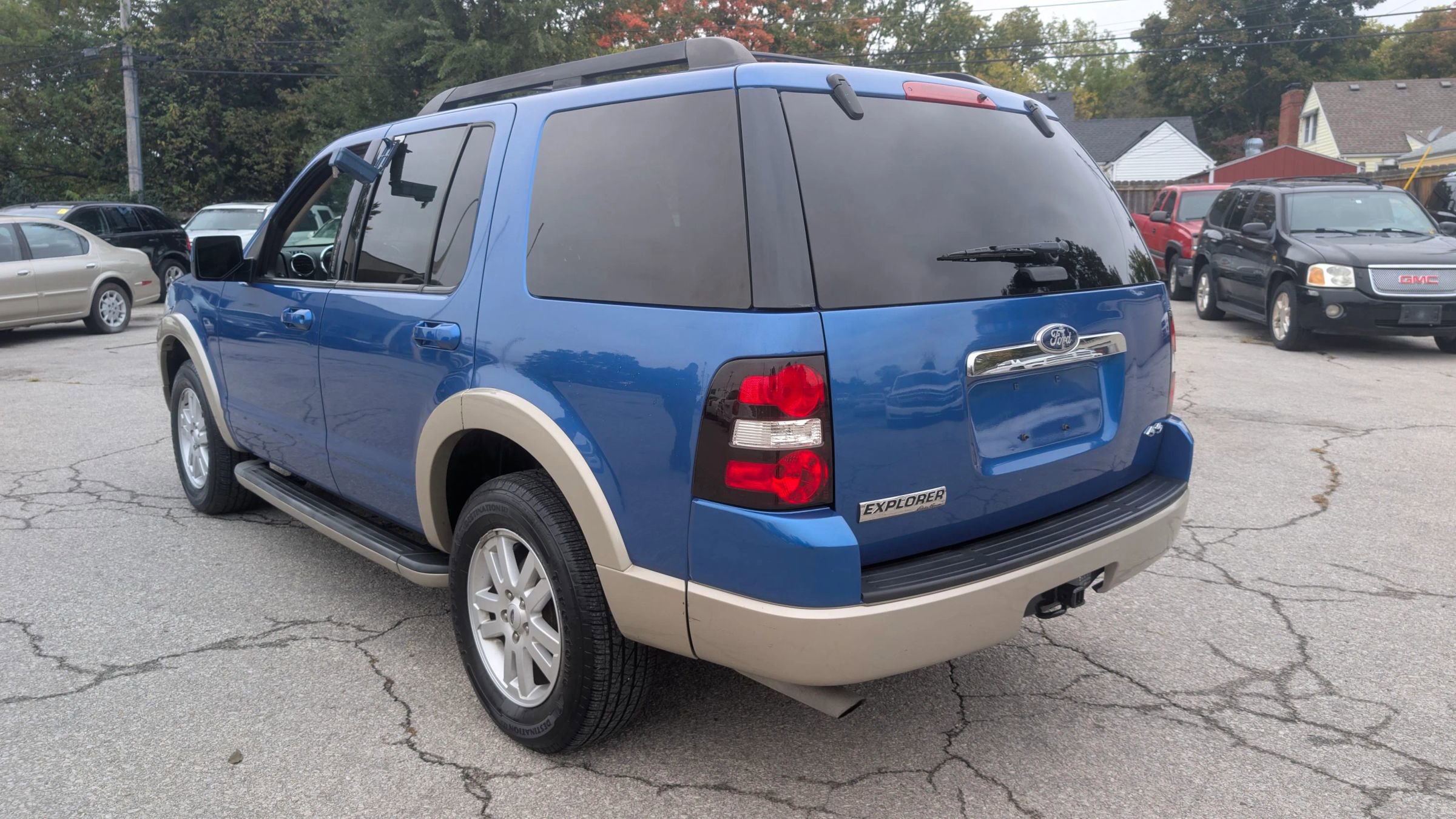 Used 2010 Ford Explorer Eddie Bauer image 3