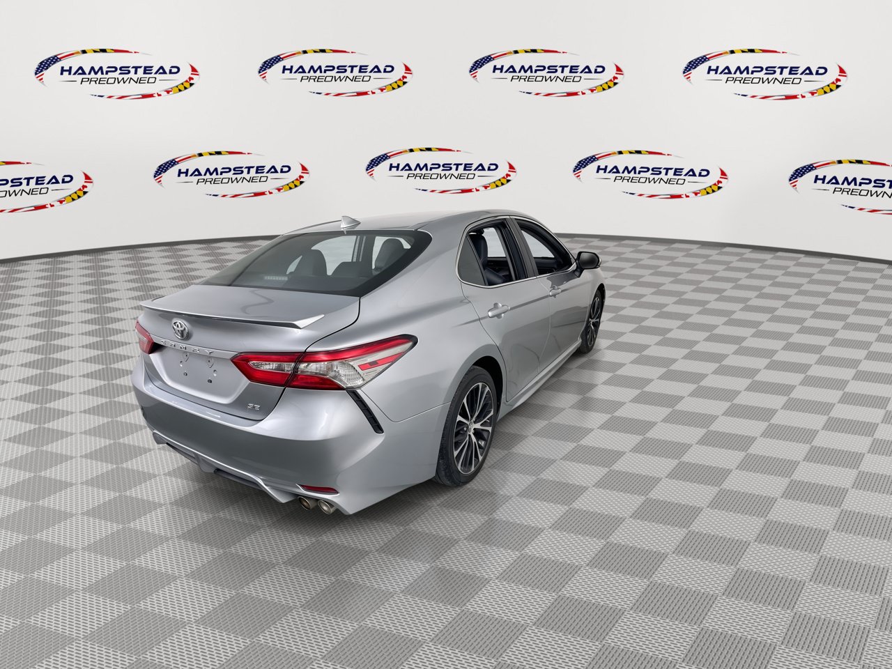 Used 2019 Toyota Camry SE w/ Convenience Package FWD image 8