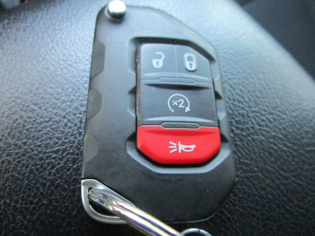 Used 2024 Jeep Gladiator Willys image 50