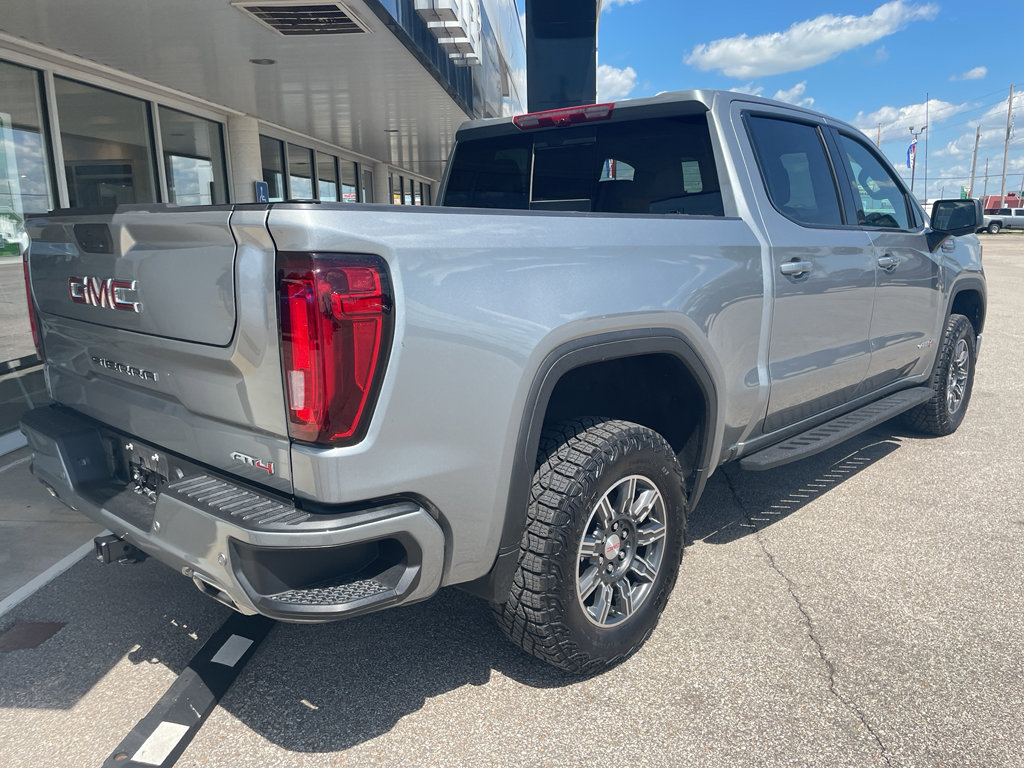 Used 2024 GMC Sierra 1500 AT4 w/ Technology Package image 3