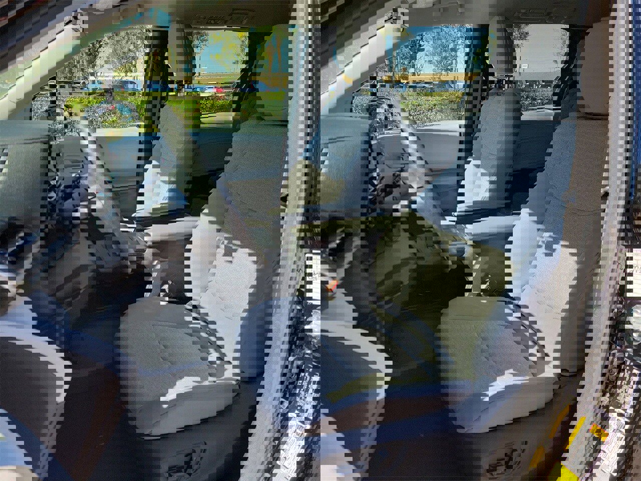 Used 2025 Toyota Sienna LE image 16