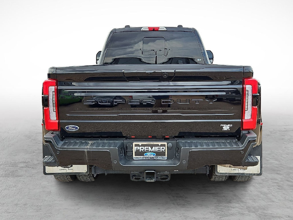 Certified 2026 Ford F450 Platinum w/ FX4 Off-Road Package AWD/4WD image 9