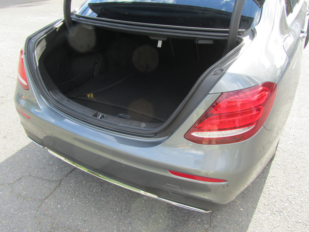 Used 2017 Mercedes-Benz E 300 image 20