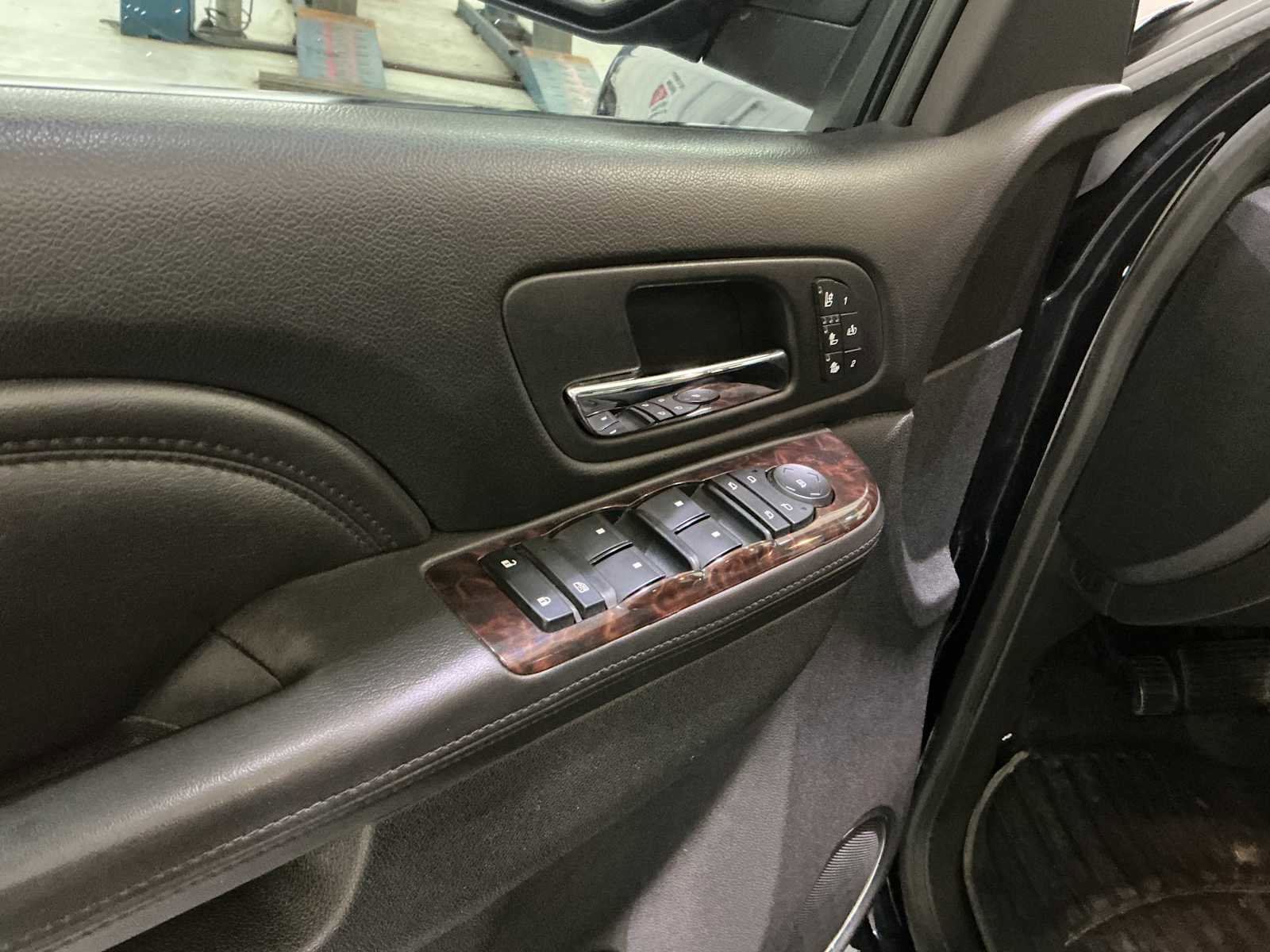 Used 2013 GMC Yukon Denali image 21