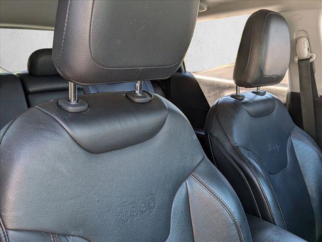 Used 2018 Jeep Compass Limited w/ Safe & Security Group AWD/4WD image 11