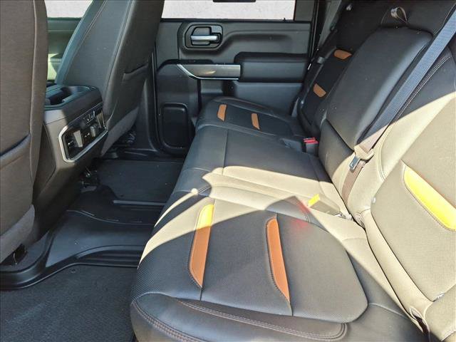 Used 2023 GMC Sierra 2500 AT4 w/ AT4 Preferred Package AWD/4WD image 19