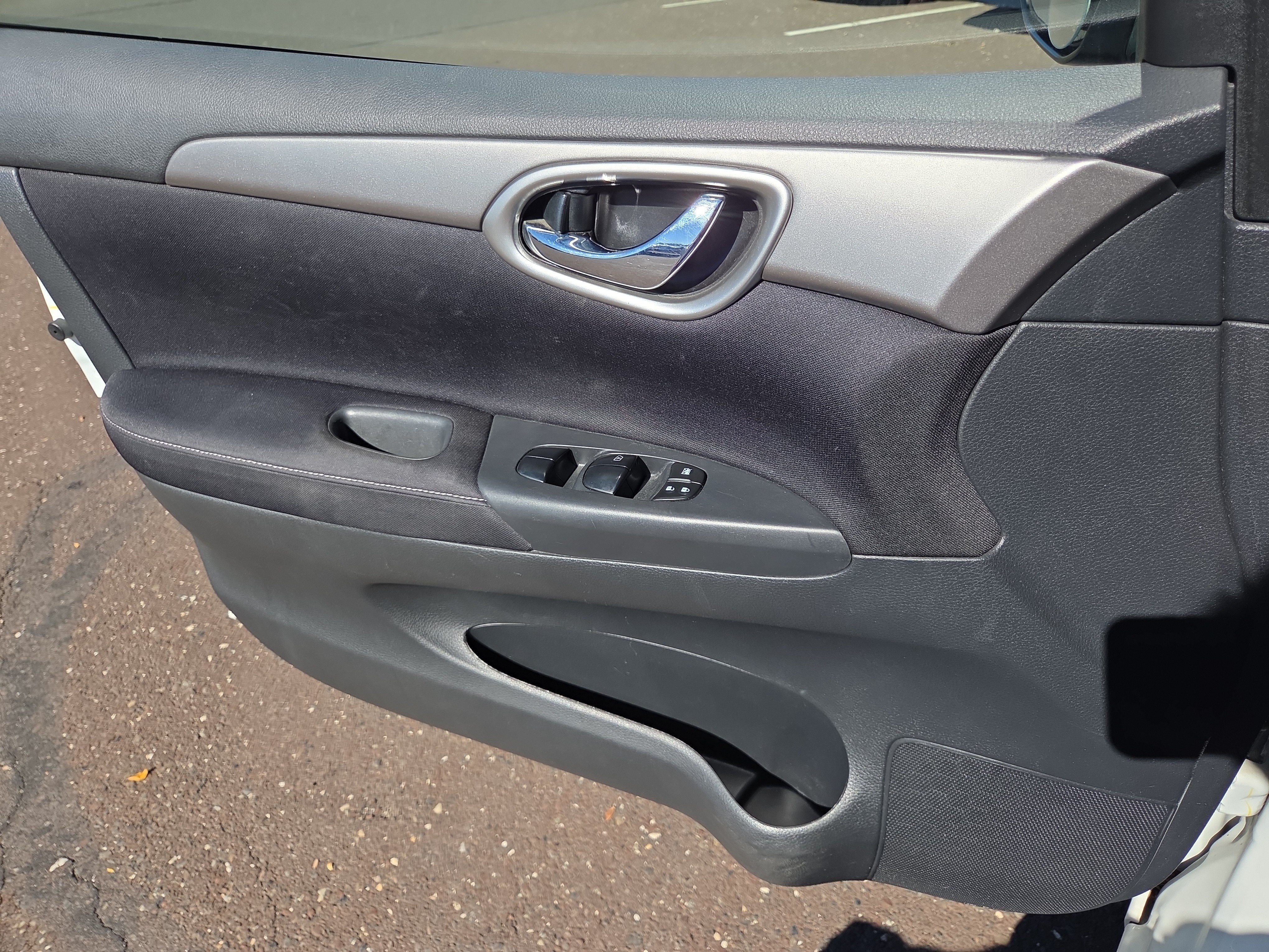 Used 2014 Nissan Sentra S FWD image 14