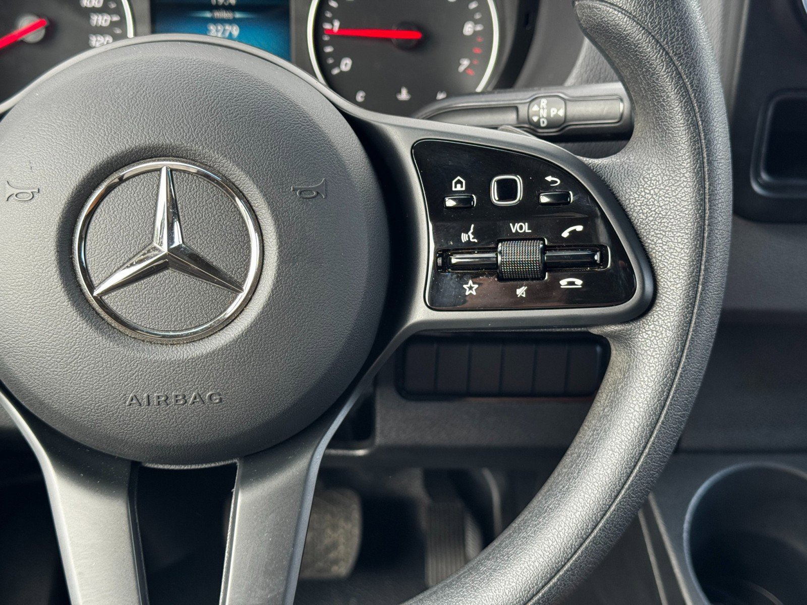 Used 2023 Mercedes-Benz Sprinter 1500 image 21