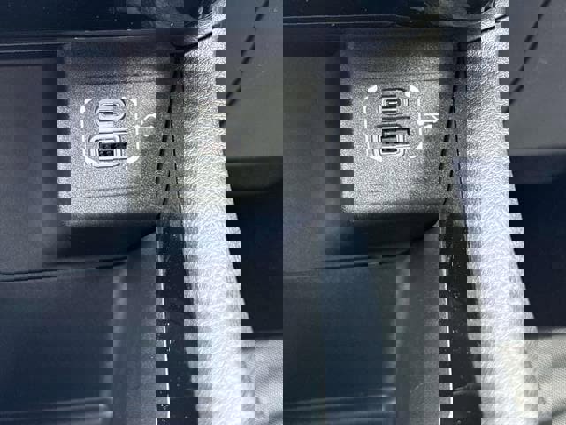 New 2024 Jeep Compass Limited image 12